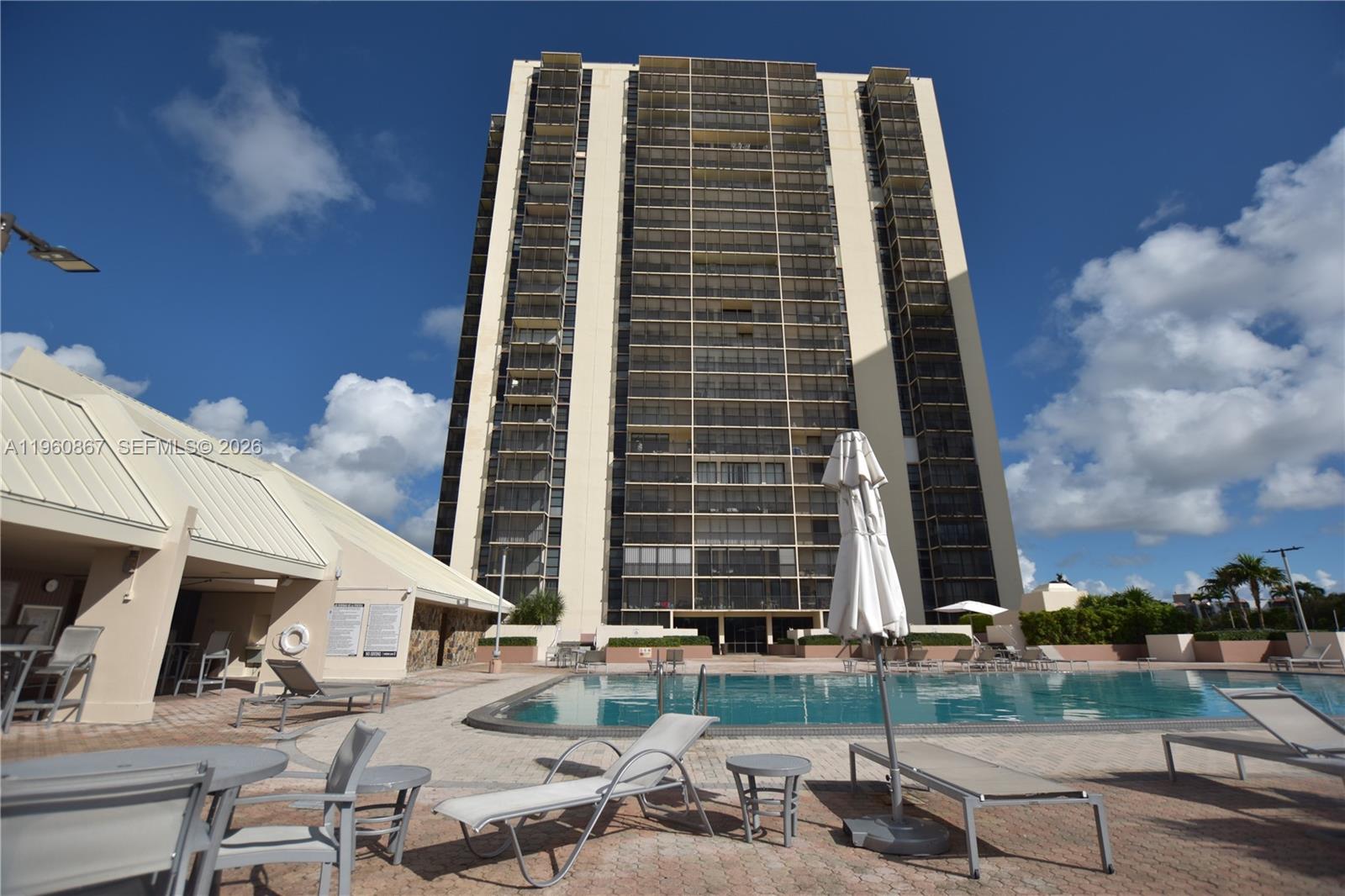 20301 W Country Clb Dr #1425 Aventura, FL 33180