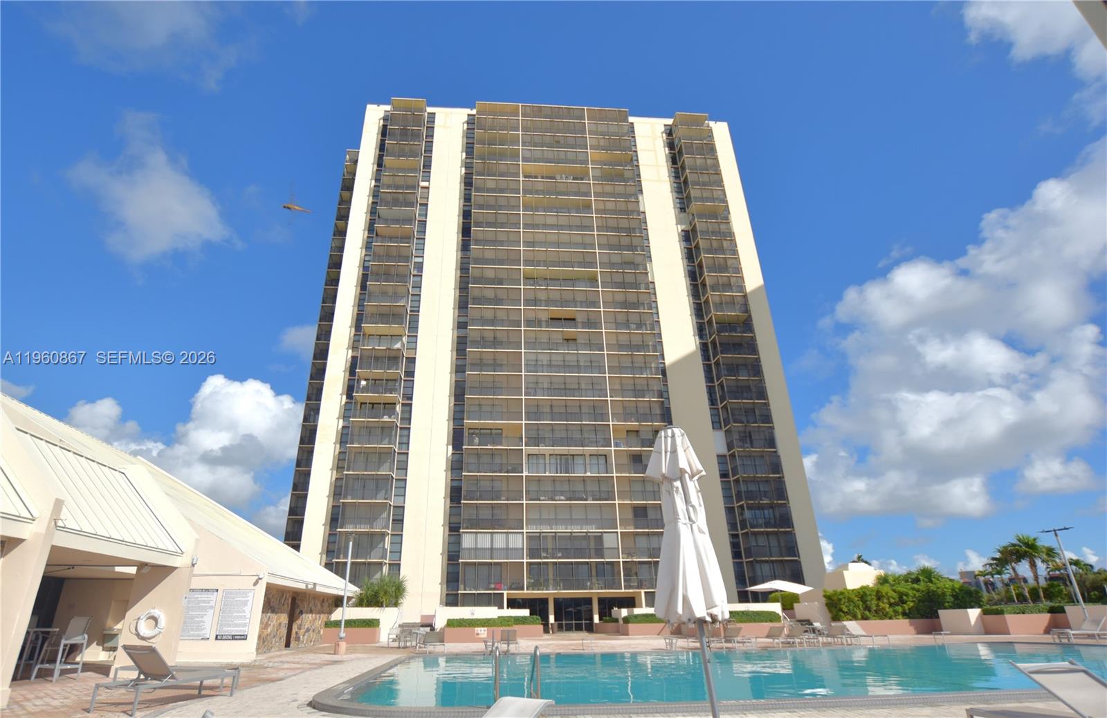 20301 W Country Clb Dr #1425 Aventura, FL 33180