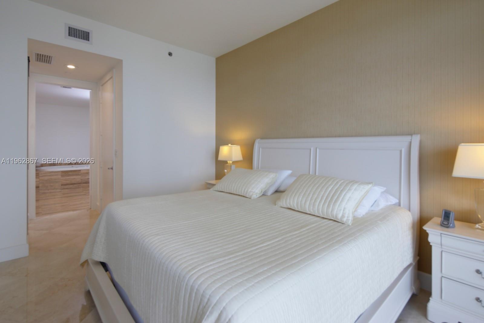 16001 Collins Ave #2902 Sunny Isles Beach, FL 33160