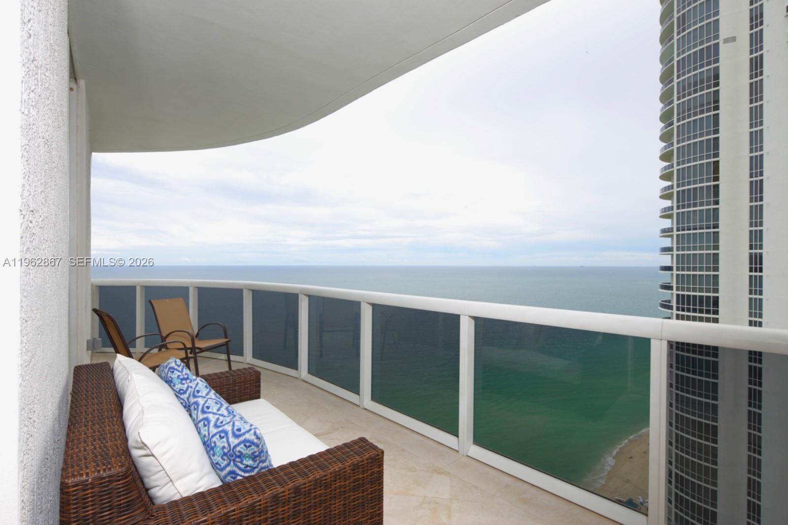 16001 Collins Ave #2902 Sunny Isles Beach, FL 33160