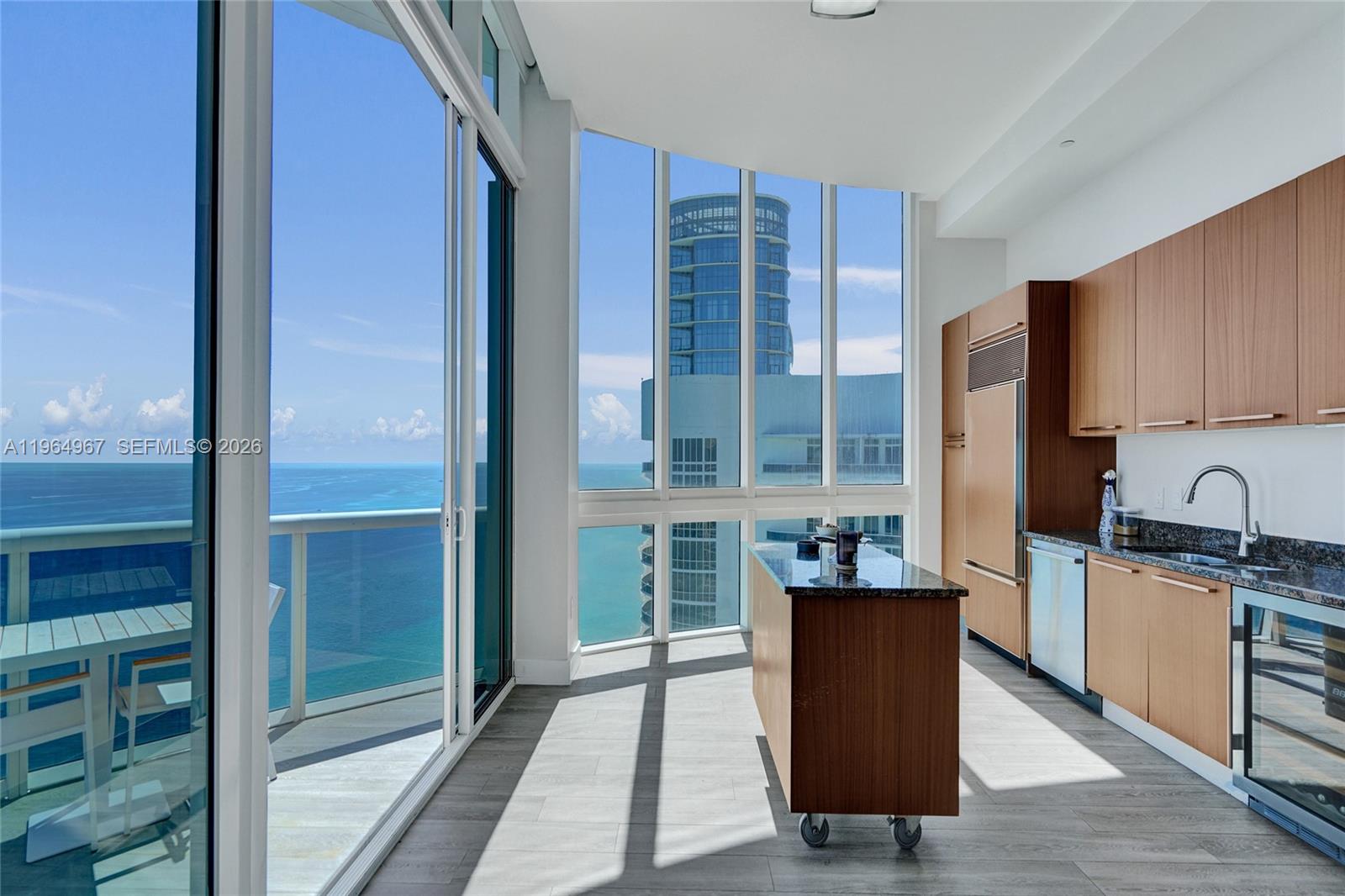 15901 Collins Ave #4301 Sunny Isles Beach, FL 33160