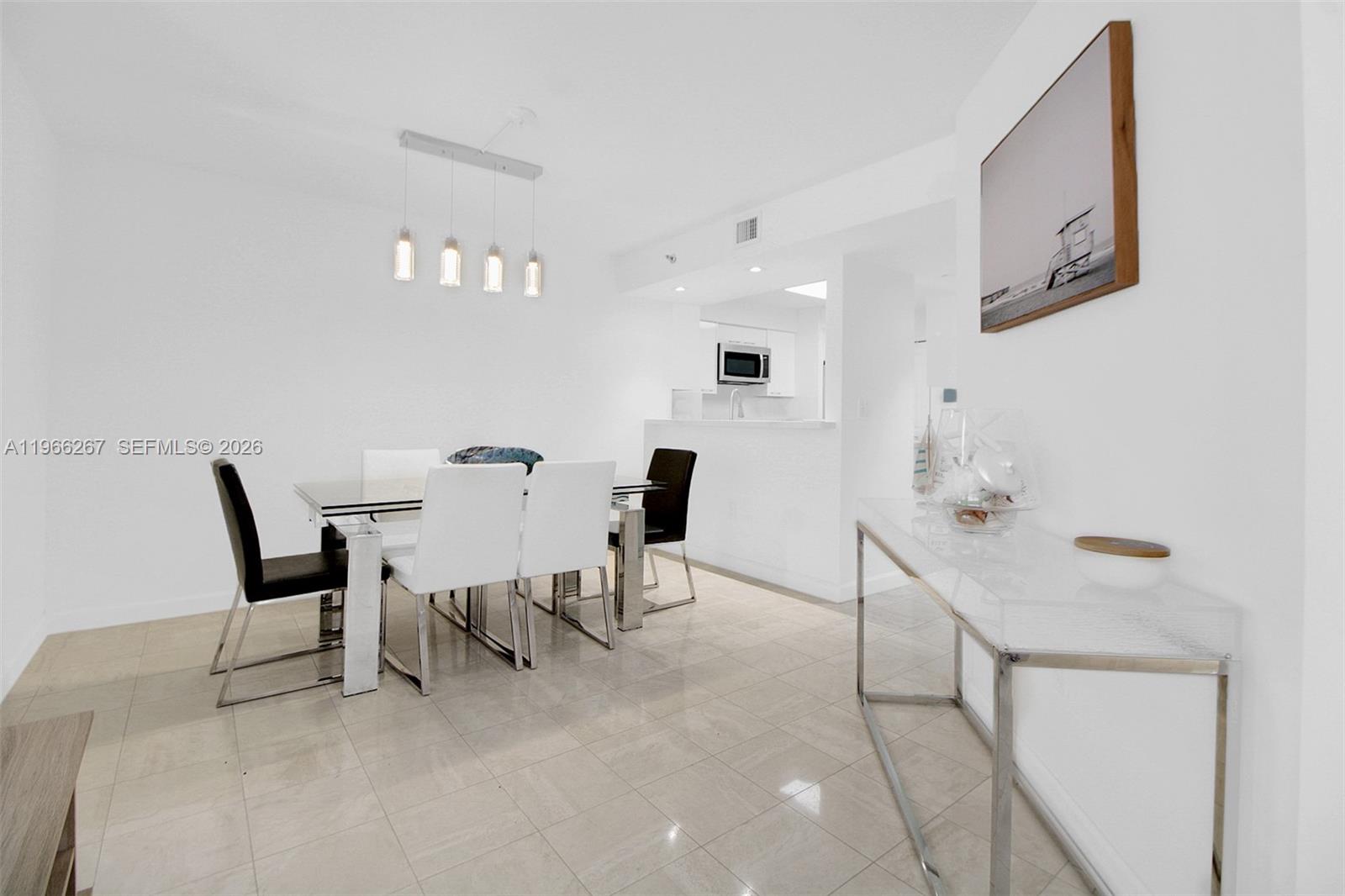 5757 Collins Ave #1003 Miami Beach, FL 33140