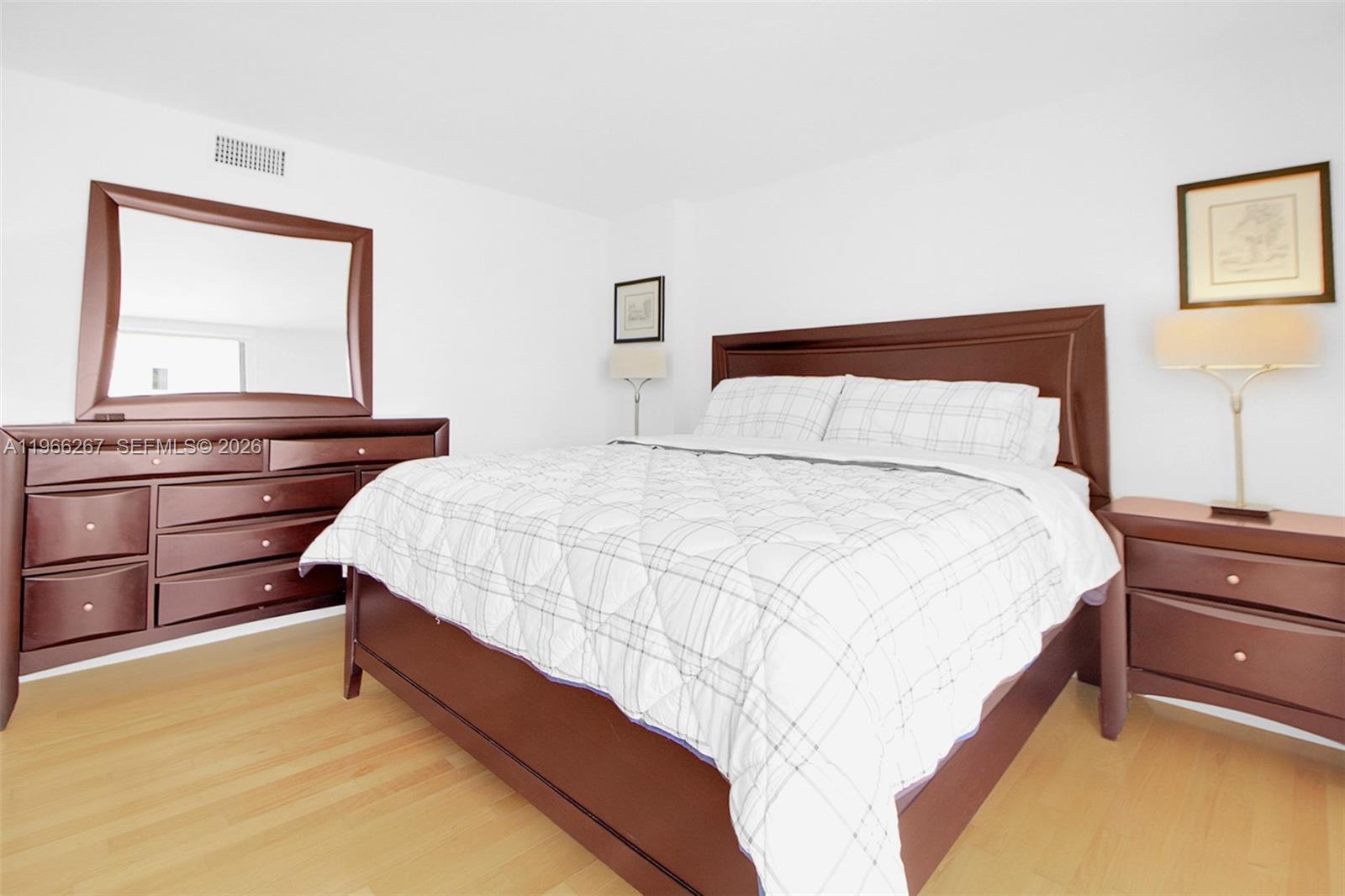 5757 Collins Ave #1003 Miami Beach, FL 33140