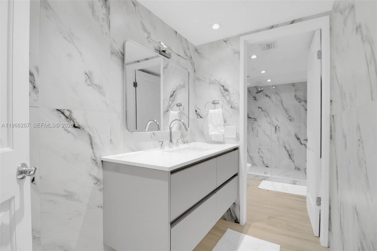 5757 Collins Ave #1003 Miami Beach, FL 33140