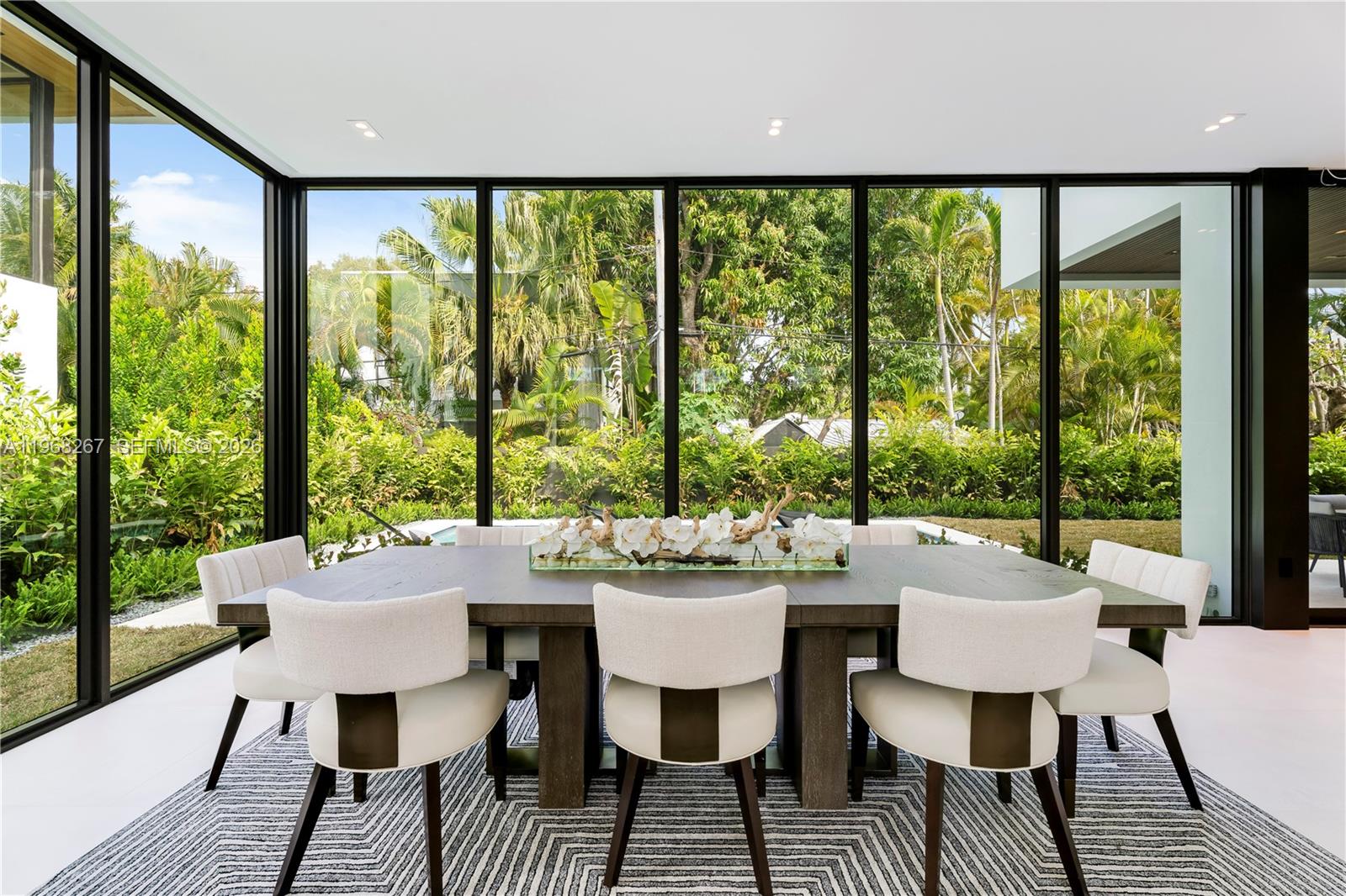 4081 Hardie Ave Miami, FL 33133