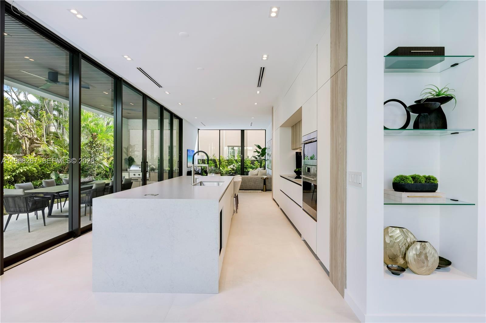 4081 Hardie Ave Miami, FL 33133