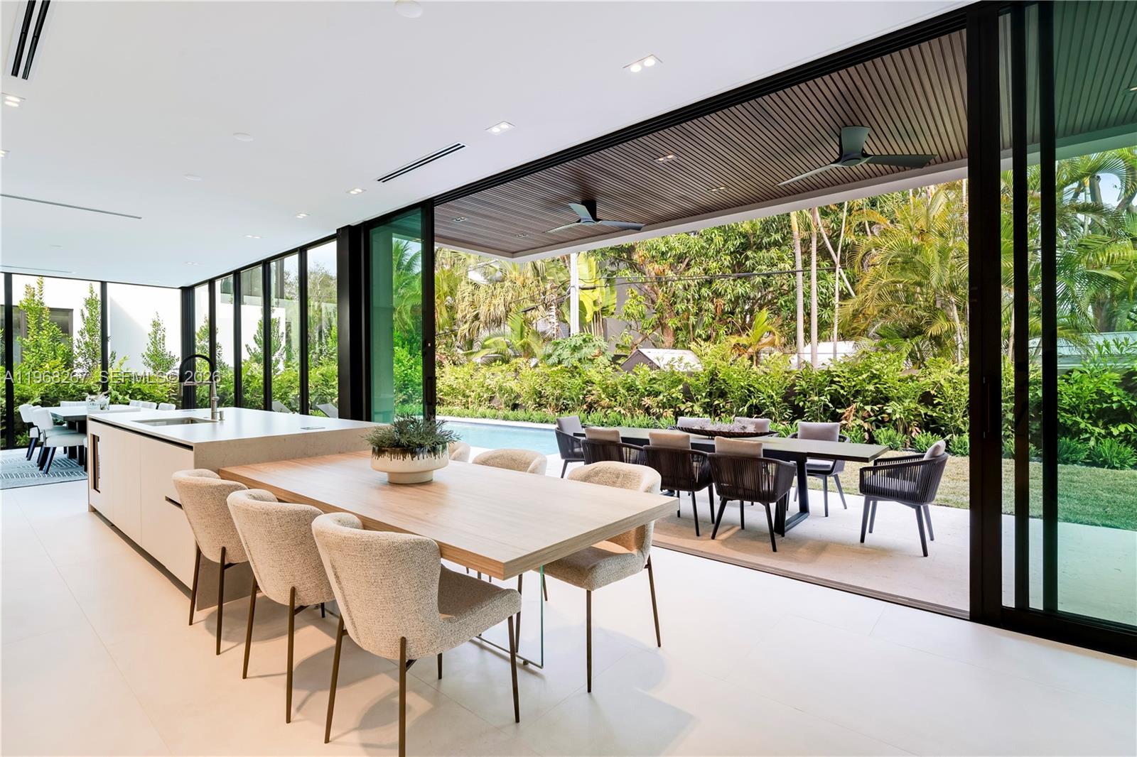 4081 Hardie Ave Miami, FL 33133