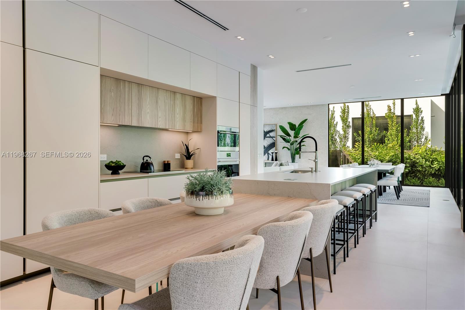 4081 Hardie Ave Miami, FL 33133