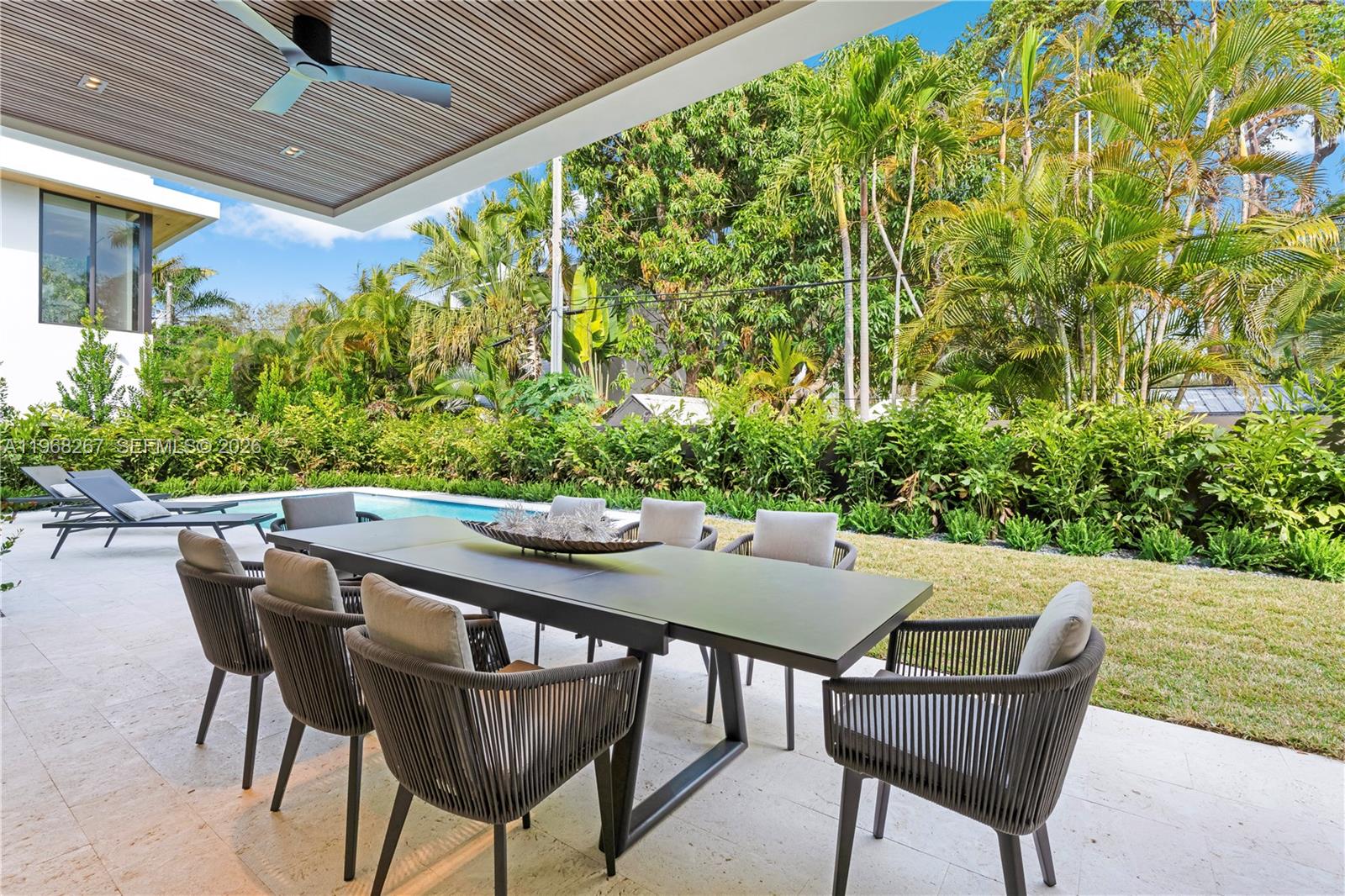 4081 Hardie Ave Miami, FL 33133