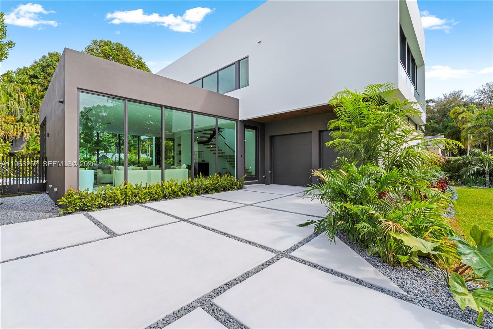 4081 Hardie Ave Miami, FL 33133