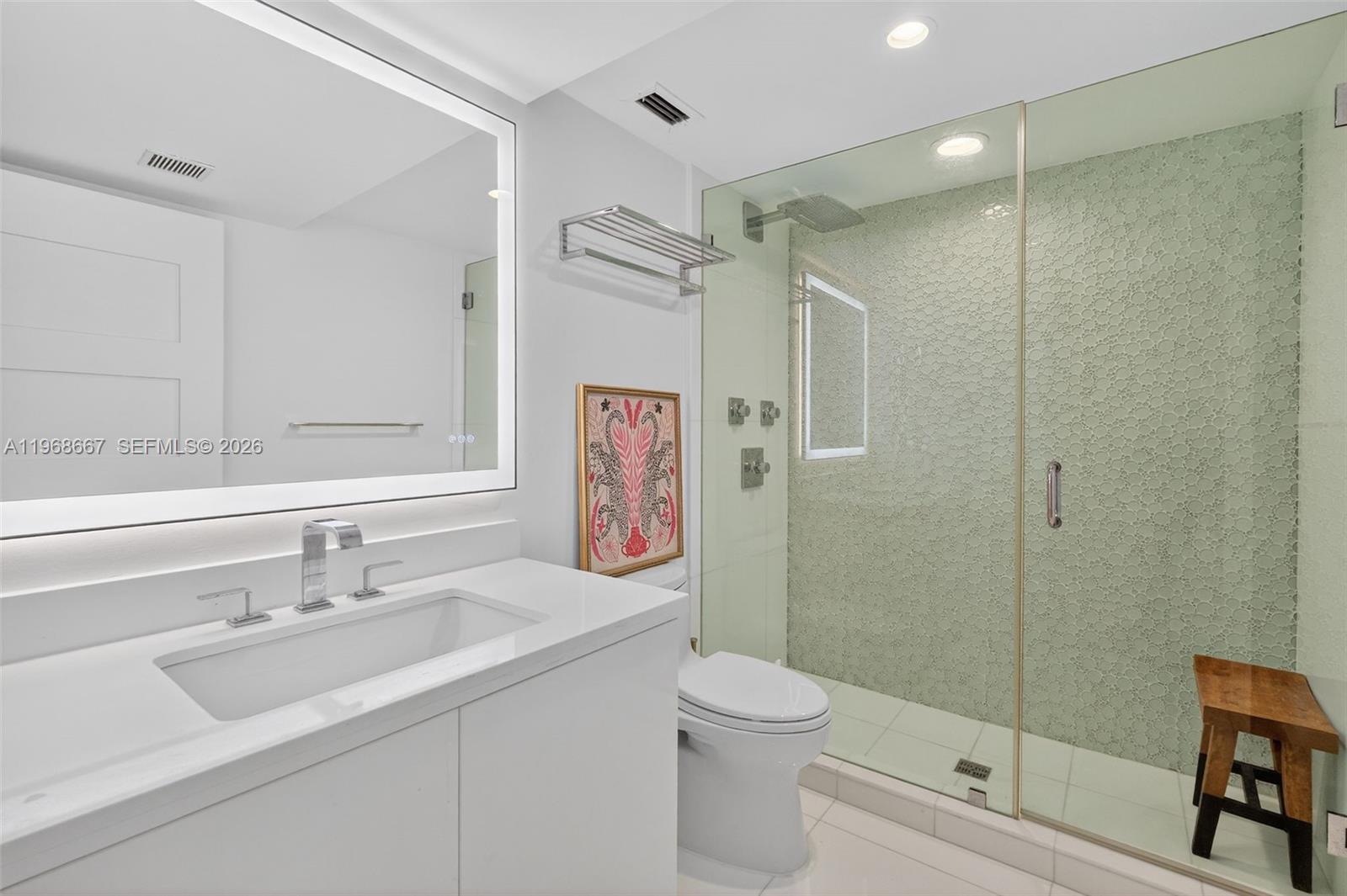 600 Grapetree Dr #11B-N Key Biscayne, FL 33149