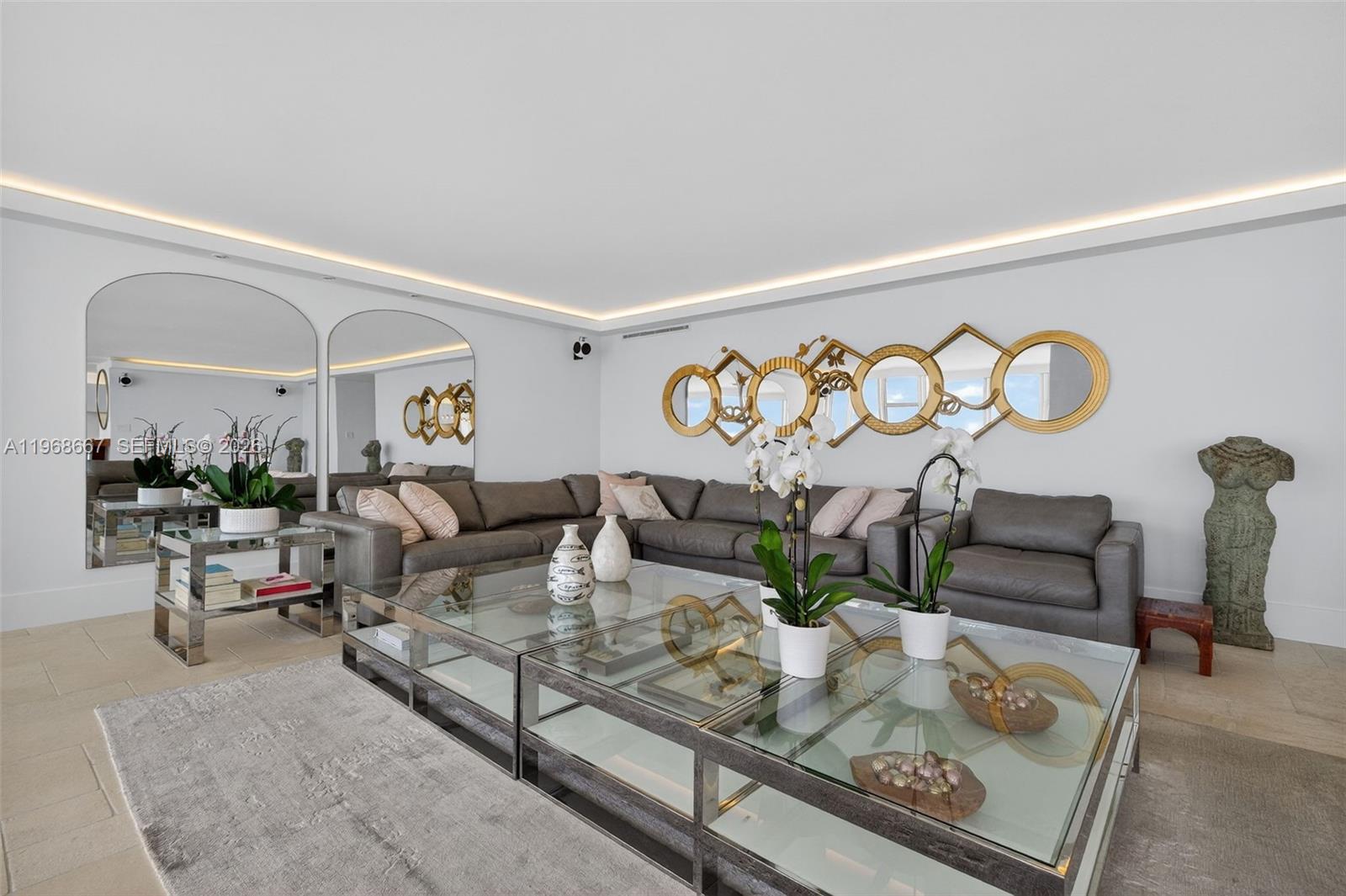 600 Grapetree Dr #11B-N Key Biscayne, FL 33149