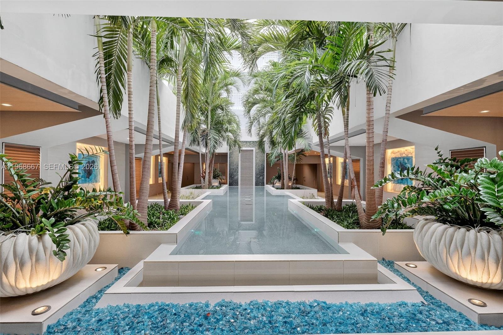 600 Grapetree Dr #11B-N Key Biscayne, FL 33149