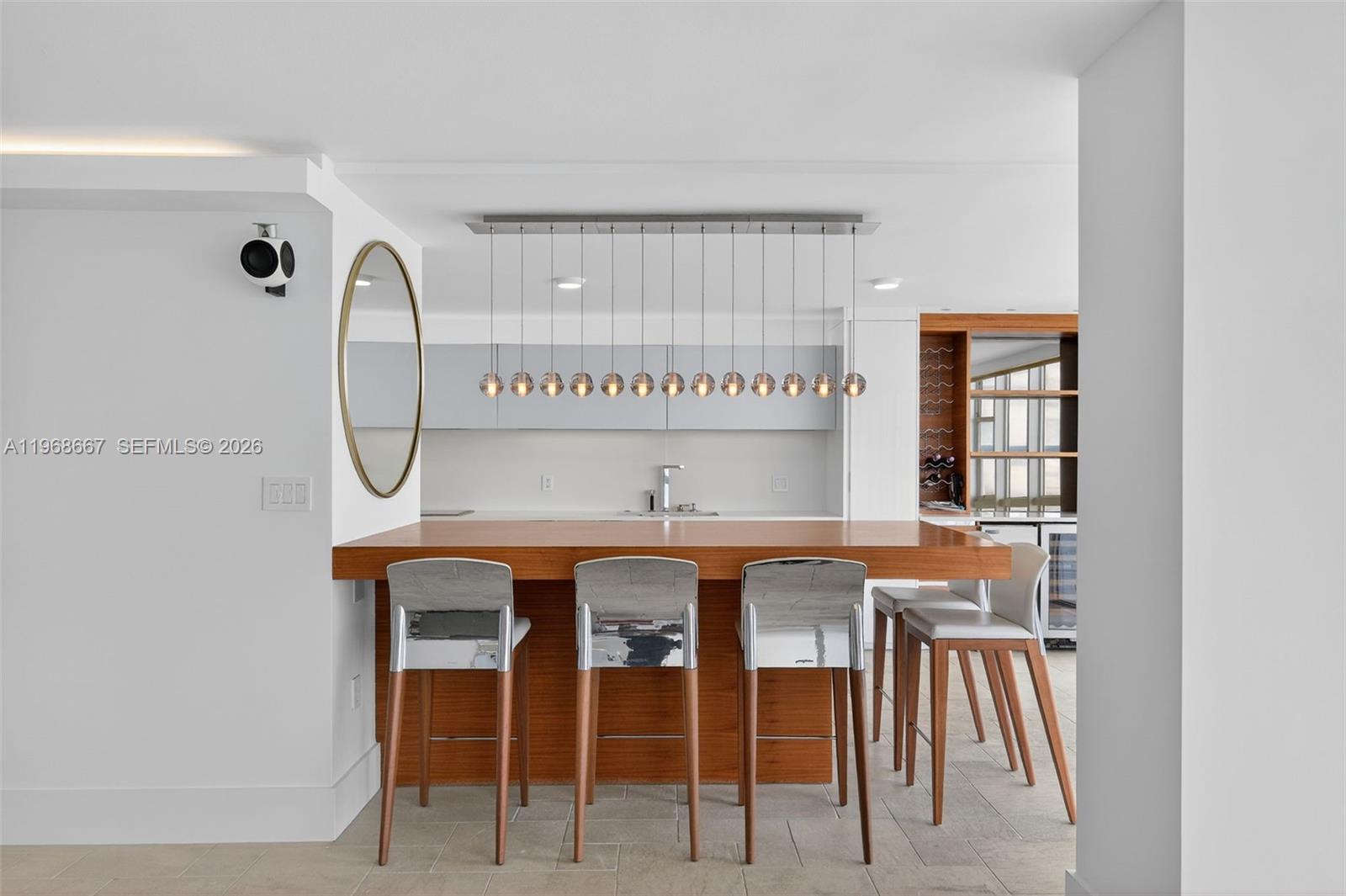 600 Grapetree Dr #11B-N Key Biscayne, FL 33149