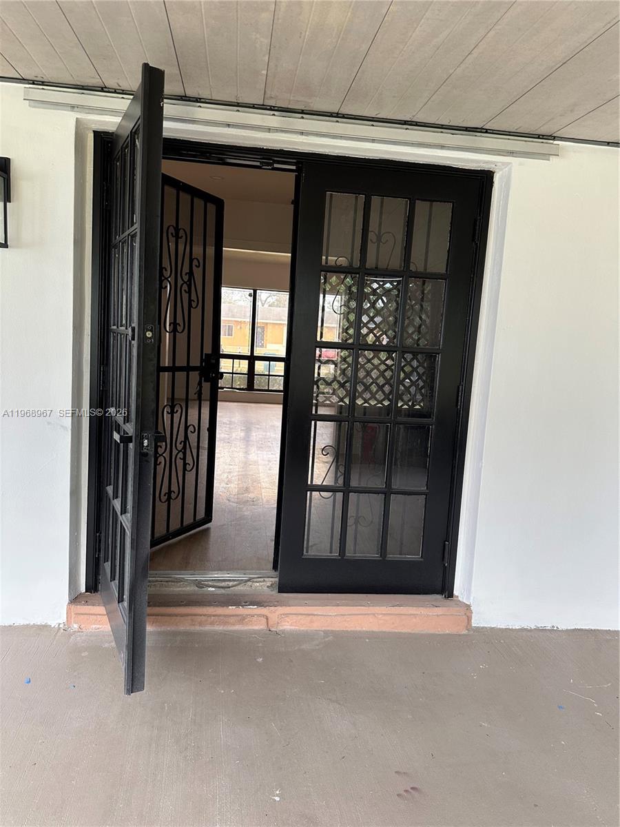 15200 SW 109th Ave Miami, FL 33157