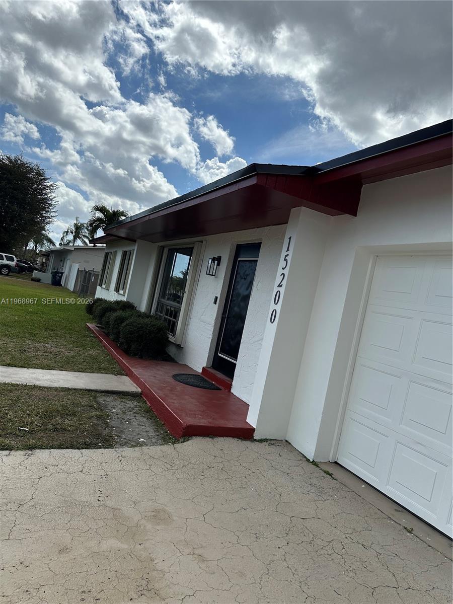 15200 SW 109th Ave Miami, FL 33157