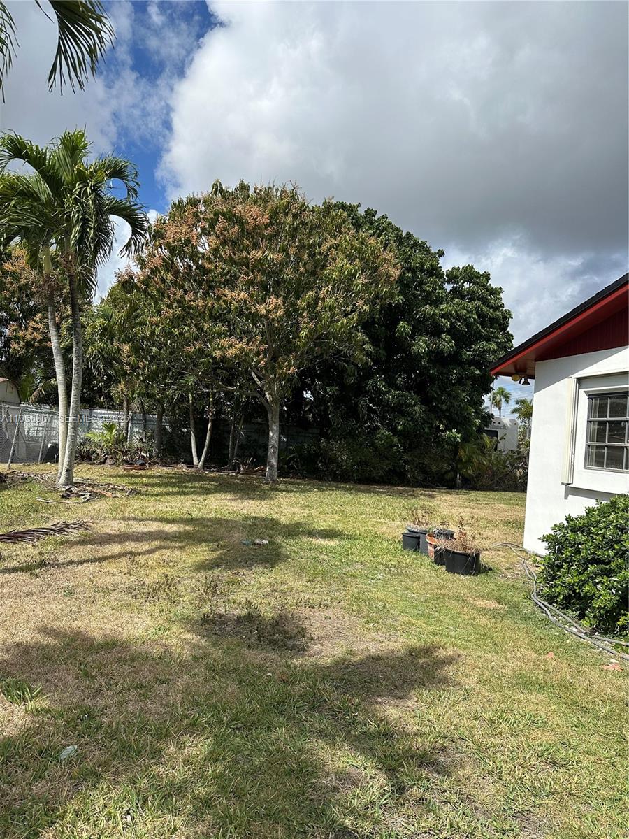 15200 SW 109th Ave Miami, FL 33157