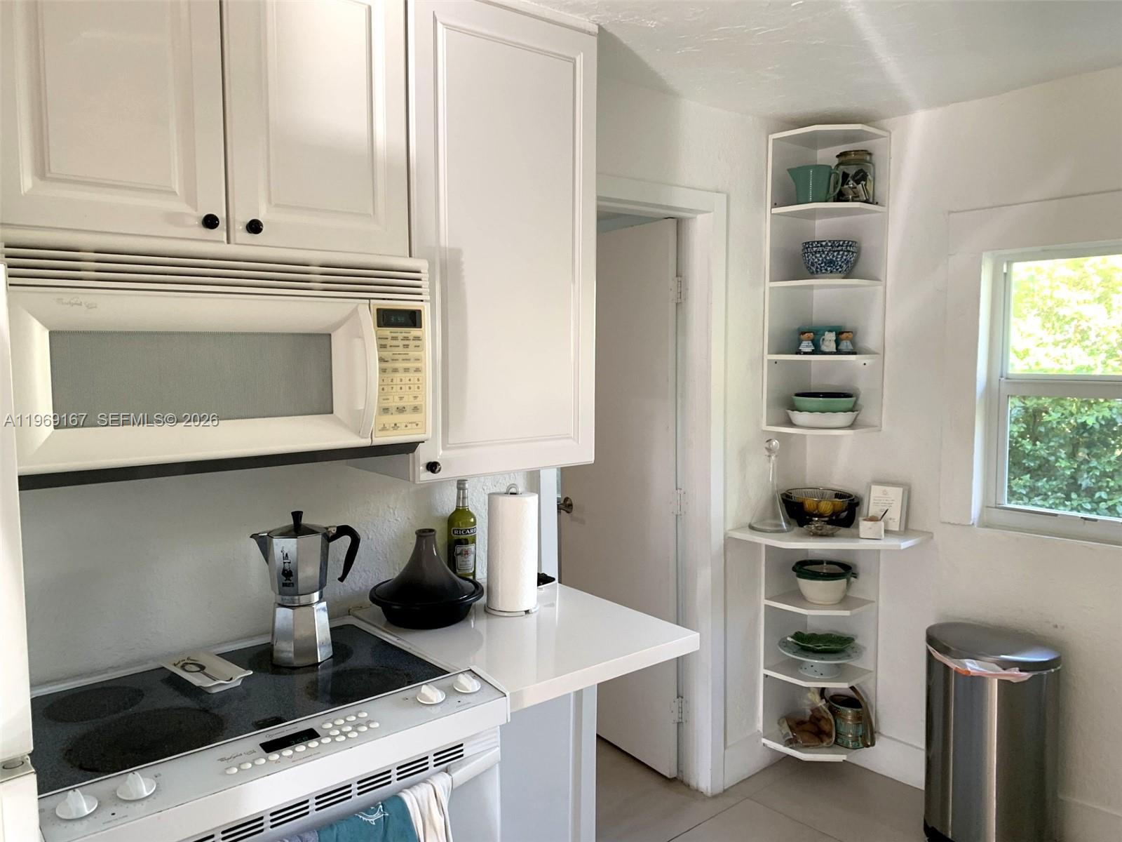 61 NW 53rd St Miami, FL 33127