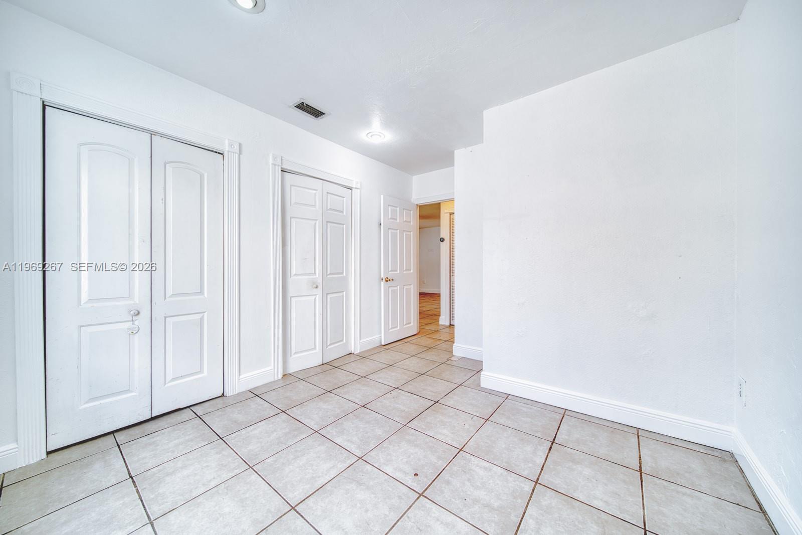 2171 SW 21st St Miami, FL 33145