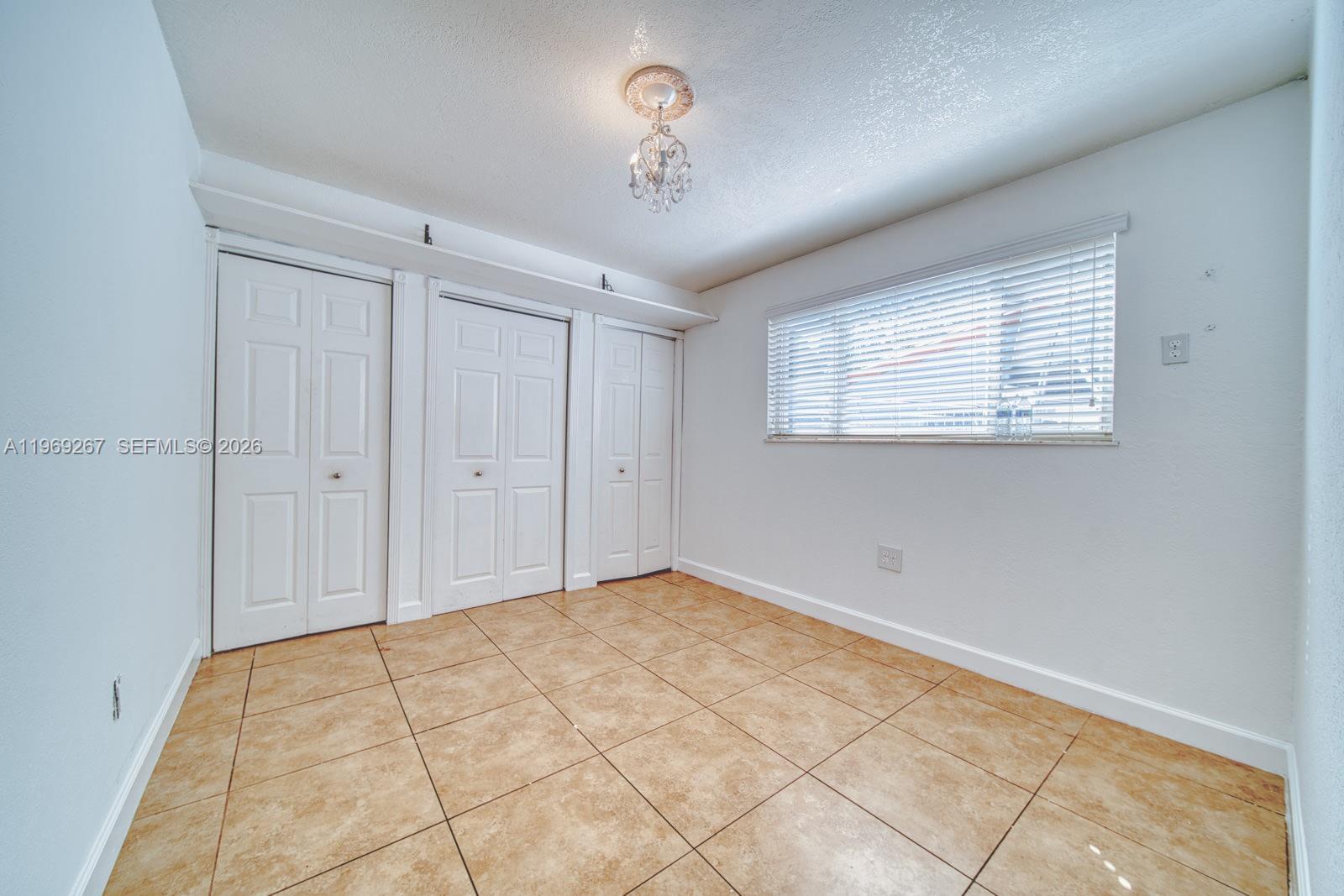 2171 SW 21st St Miami, FL 33145