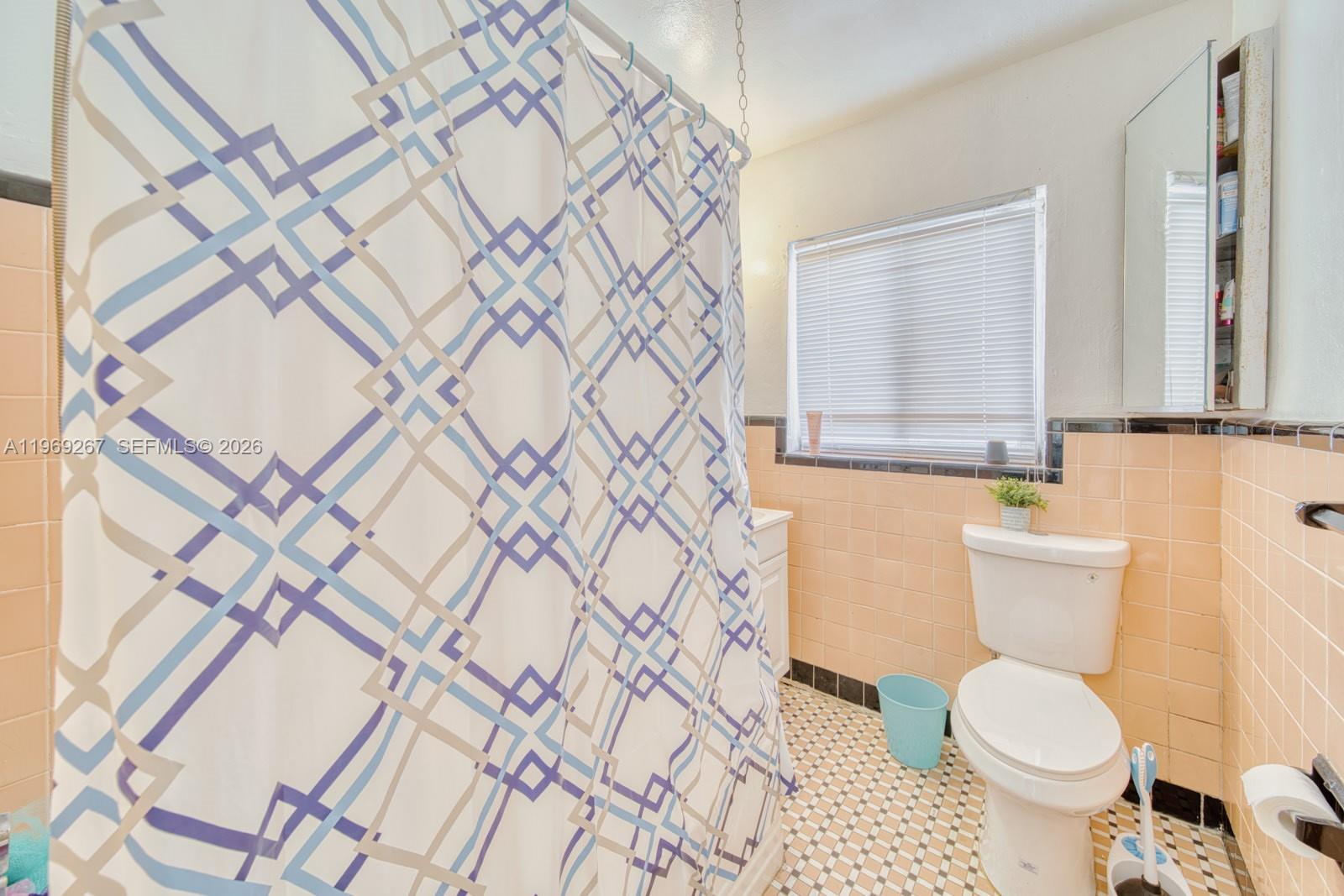 2171 SW 21st St Miami, FL 33145