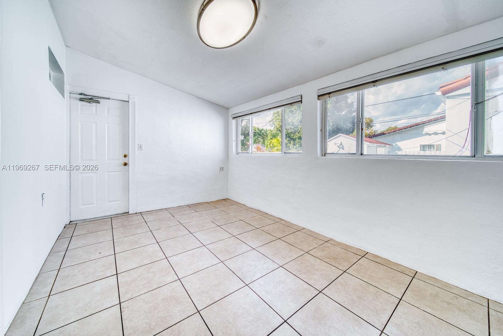 2171 SW 21st St Miami, FL 33145