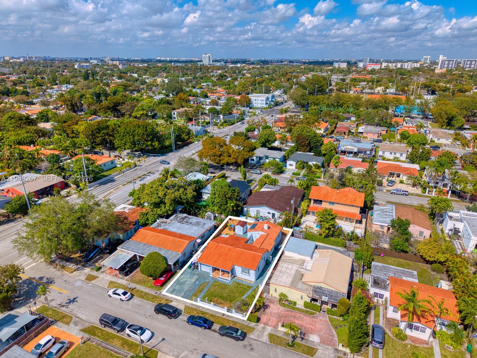 2171 SW 21st St Miami, FL 33145