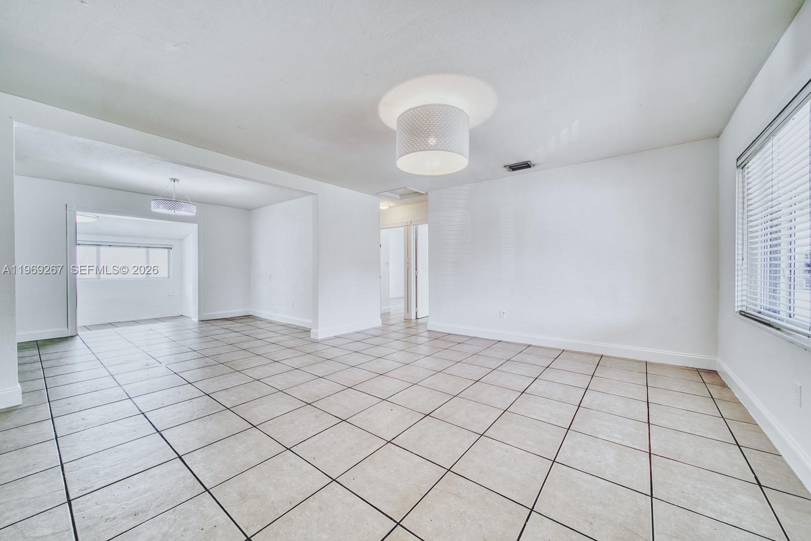 2171 SW 21st St Miami, FL 33145