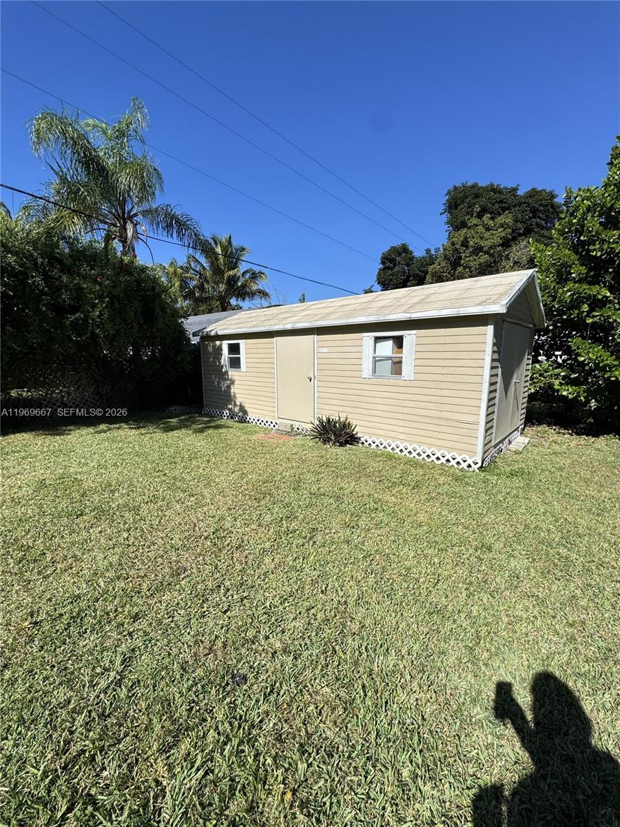 19520 SW 128th Ave Miami, FL 33177