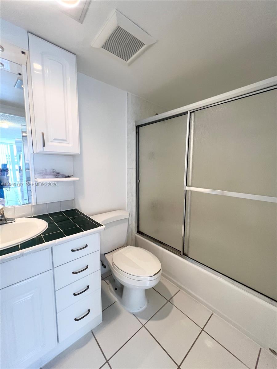 6937 Bay Dr #210 Miami Beach, FL 33141