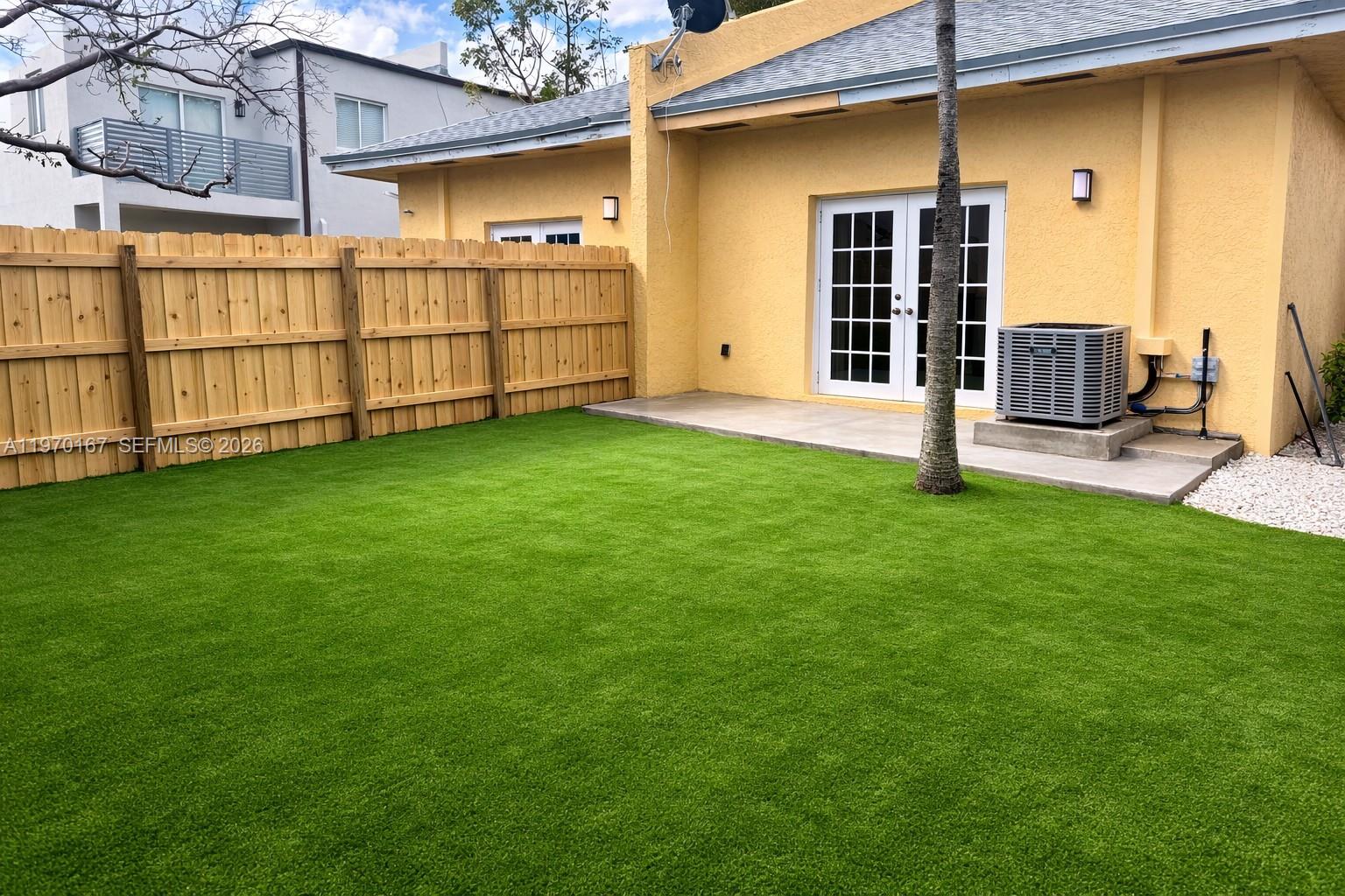 1010 NW 2nd Ave #1010