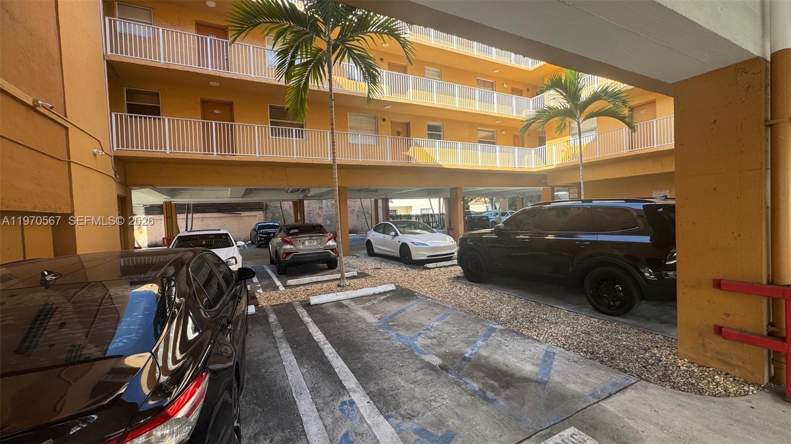 2441 SW 31st Ave #303 Miami, FL 33145