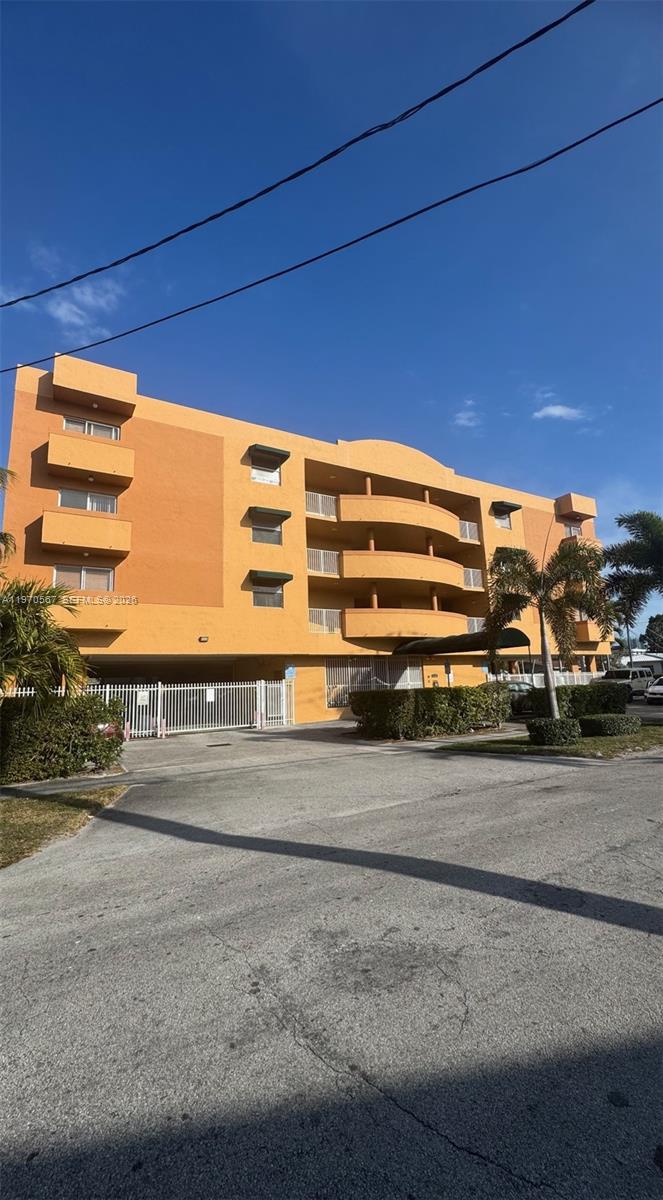 2441 SW 31st Ave #303 Miami, FL 33145