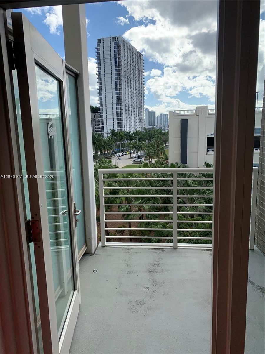 3250 NE 1st Ave #321 Miami, FL 33137
