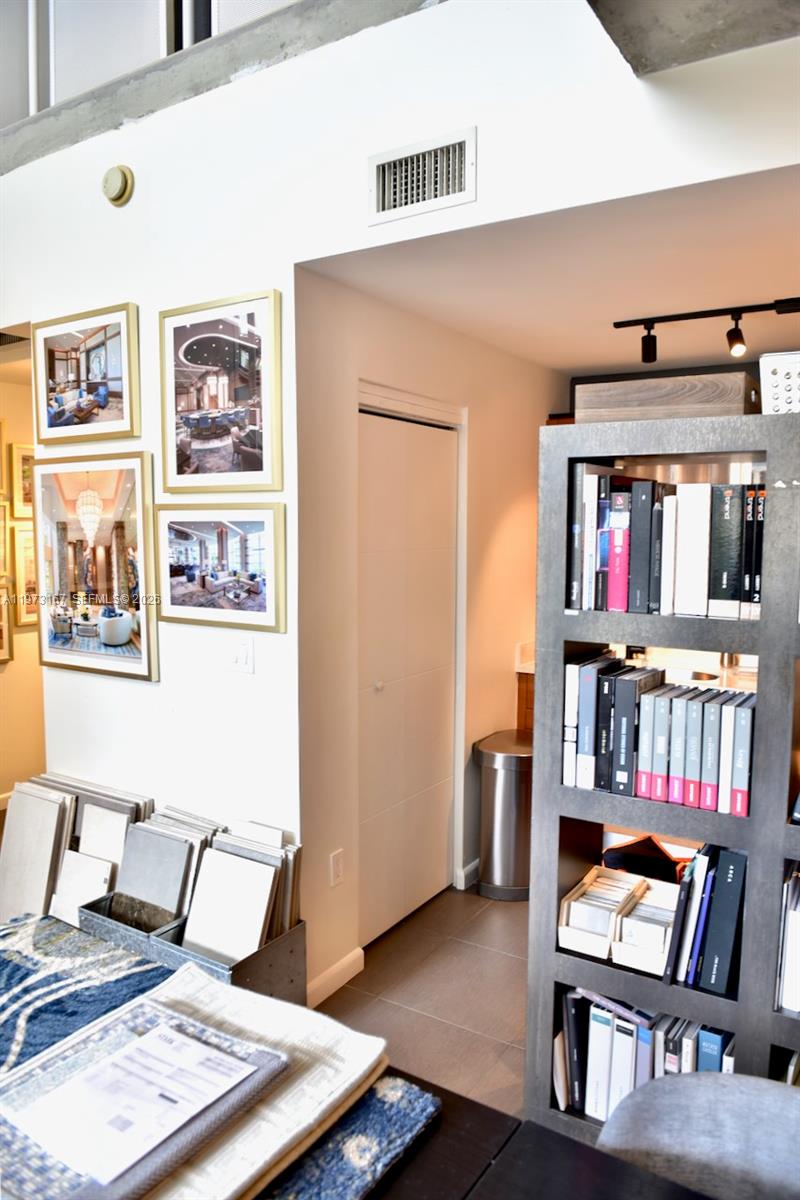 3250 NE 1st Ave #321 Miami, FL 33137