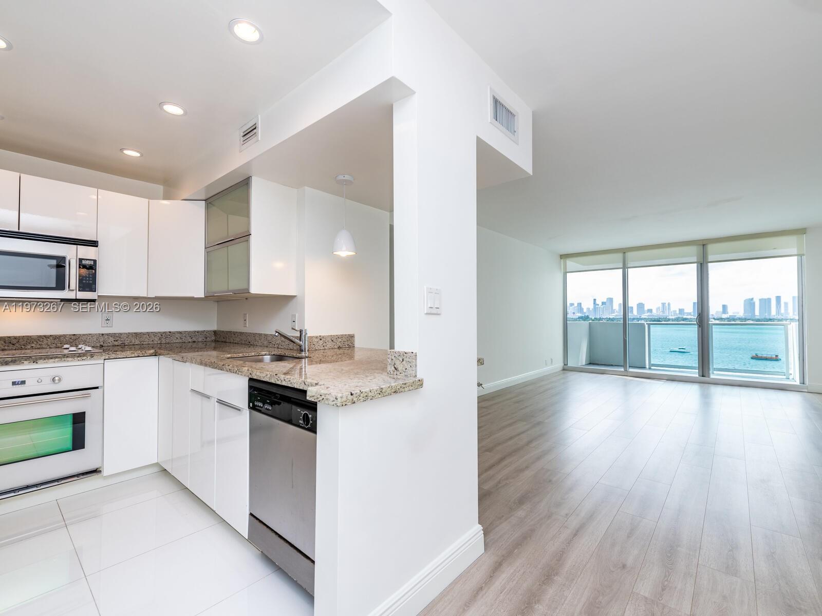 image Mirador 1200 (North Tower)11