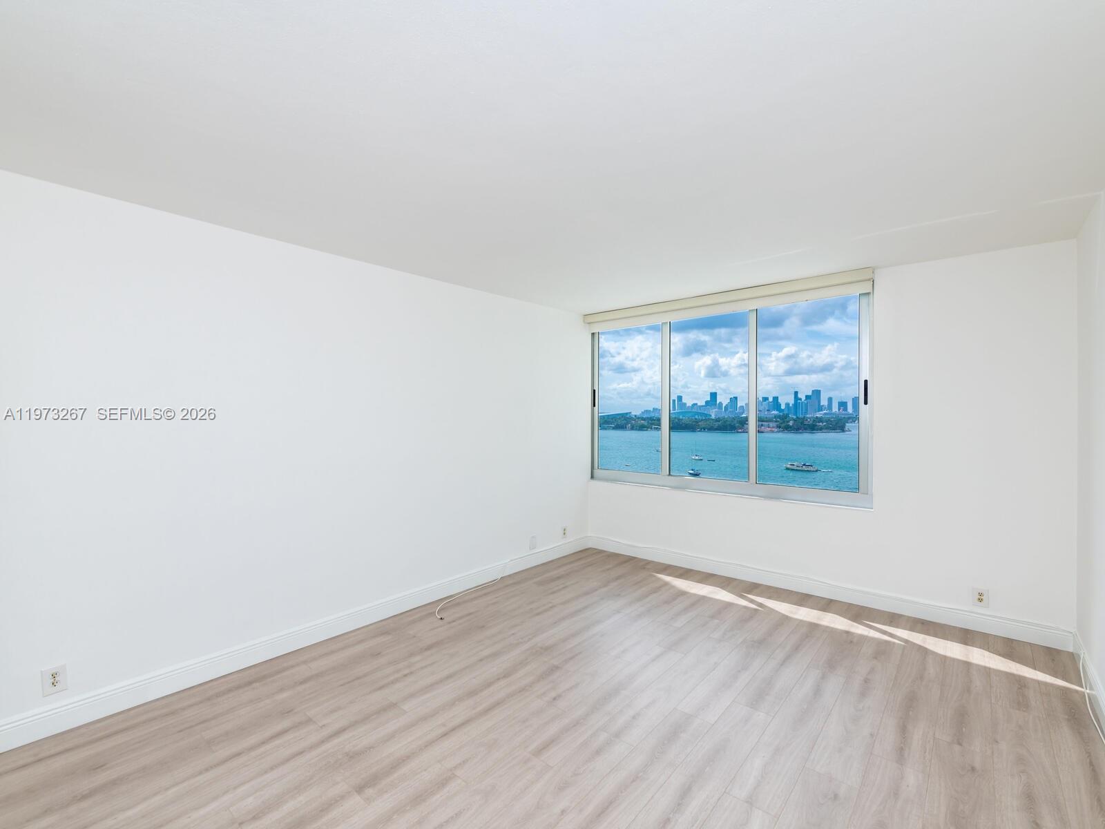 image Mirador 1200 (North Tower)15