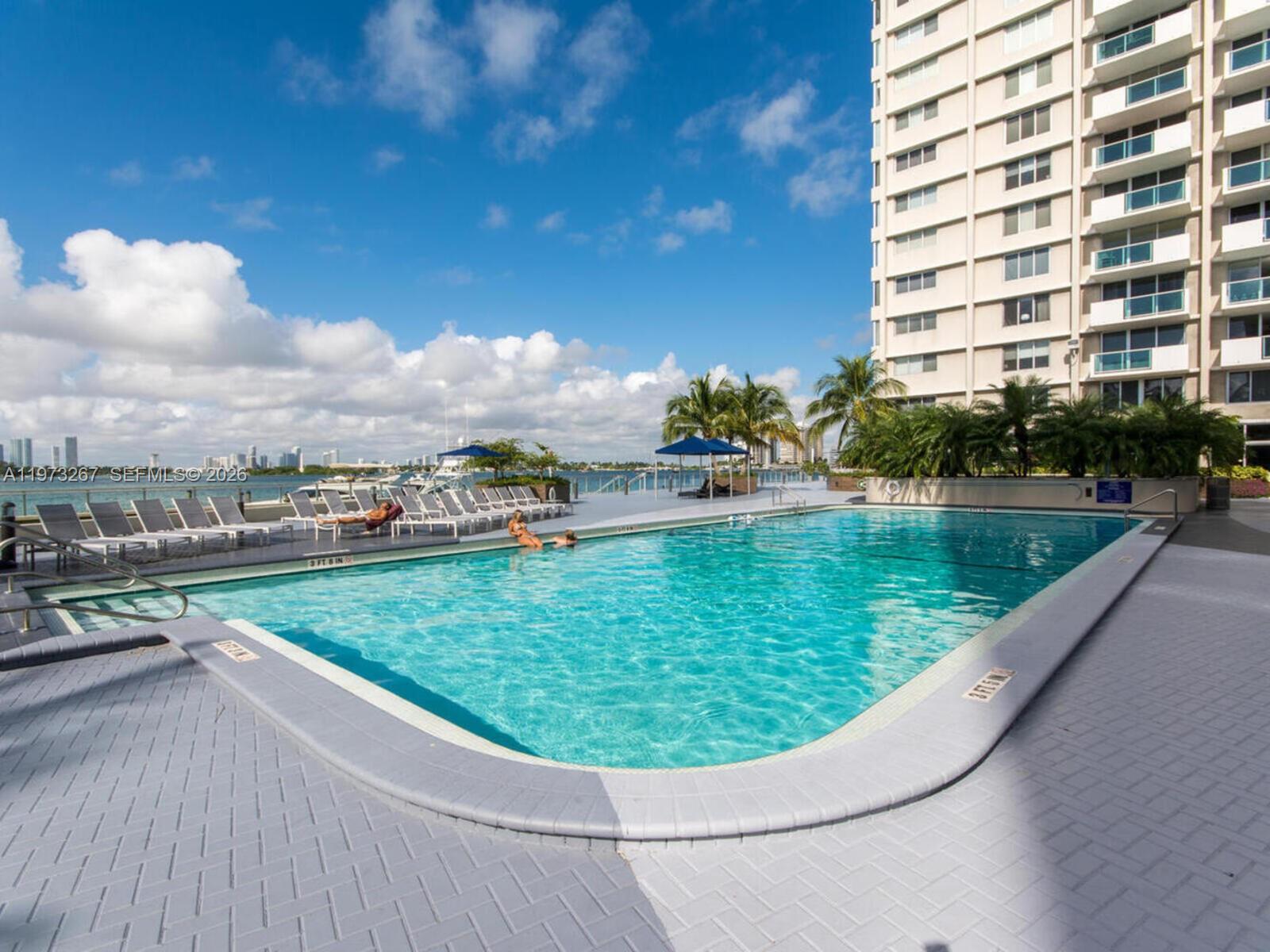 image Mirador 1200 (North Tower)25