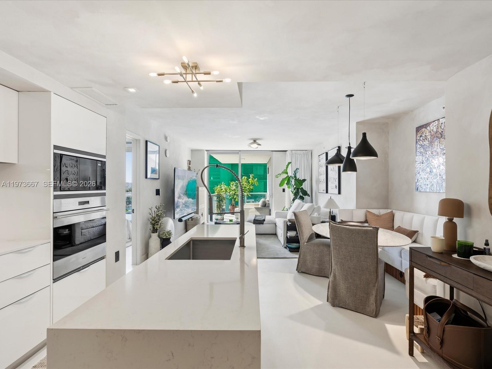 9521 E Bay Hbr Dr #705 Bay Harbor Islands, FL 33154