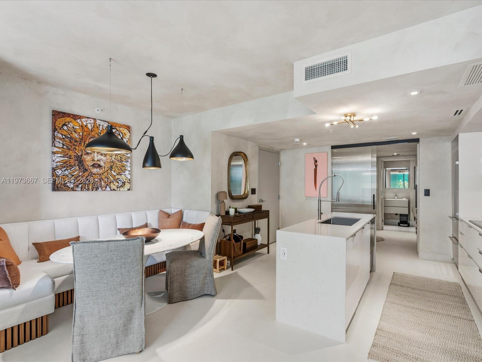 9521 E Bay Hbr Dr #705 Bay Harbor Islands, FL 33154