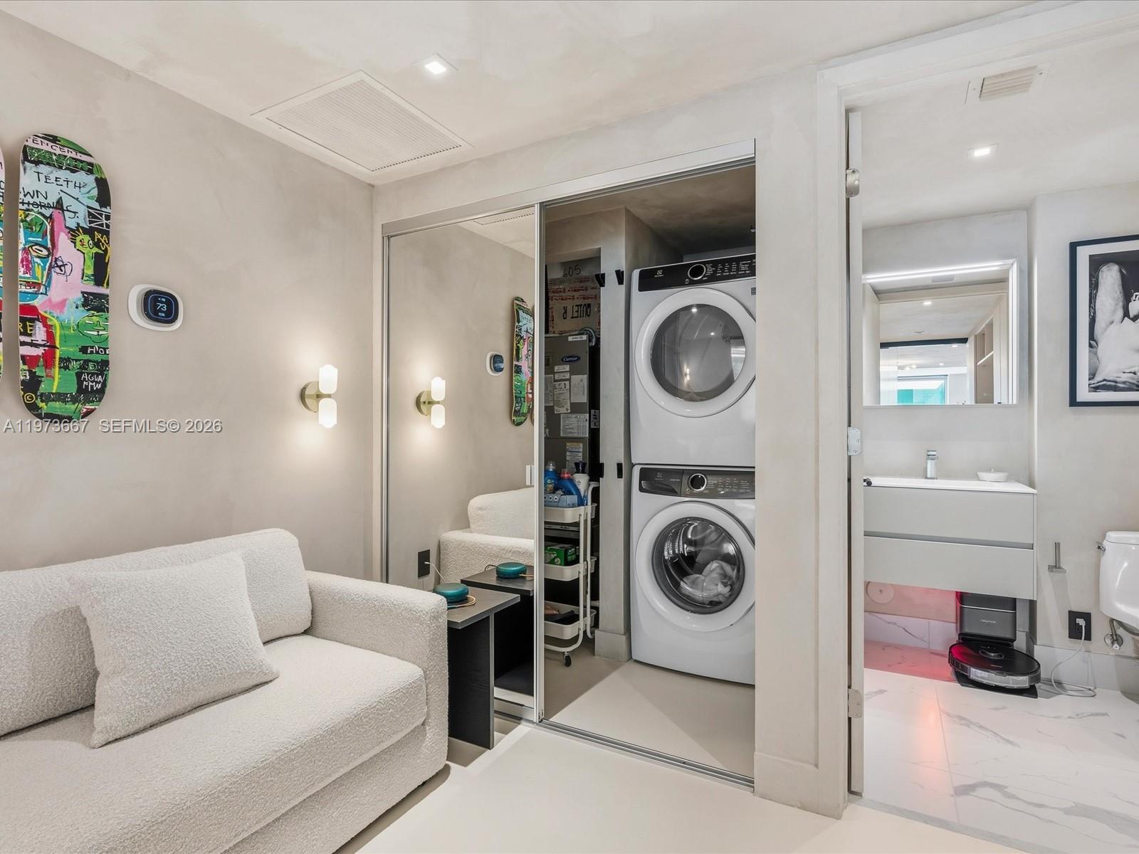 9521 E Bay Hbr Dr #705 Bay Harbor Islands, FL 33154