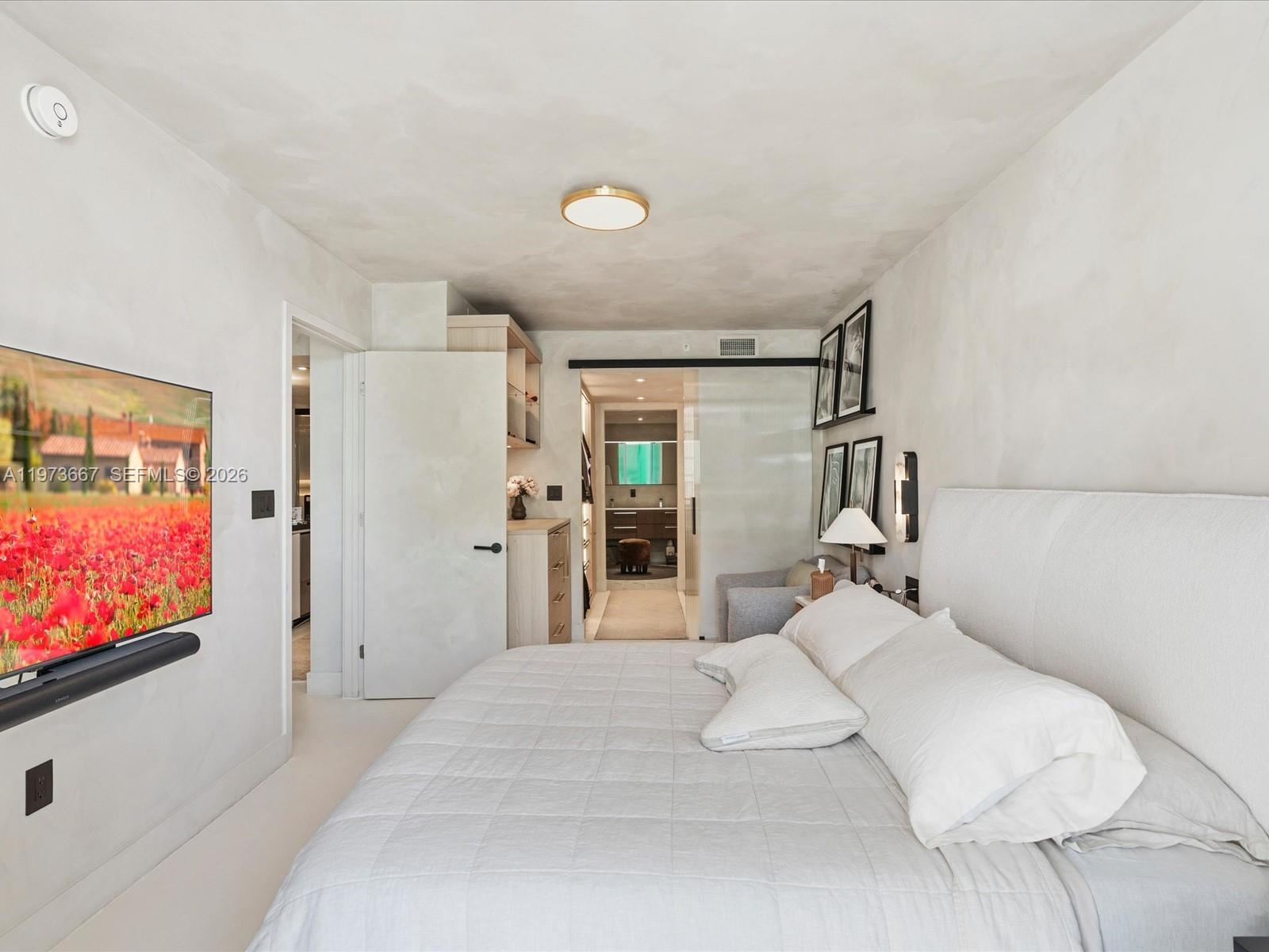 9521 E Bay Hbr Dr #705 Bay Harbor Islands, FL 33154