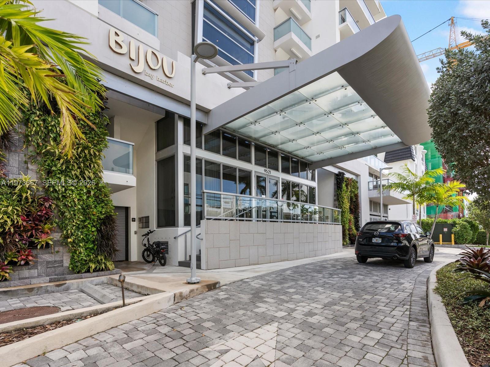 9521 E Bay Hbr Dr #705 Bay Harbor Islands, FL 33154