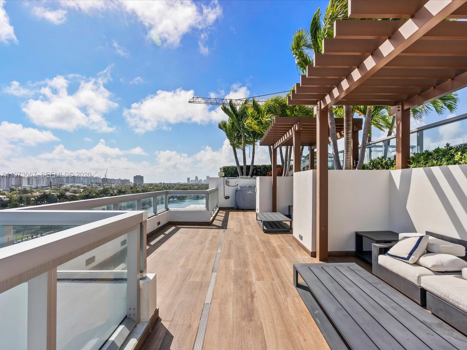 9521 E Bay Hbr Dr #705 Bay Harbor Islands, FL 33154