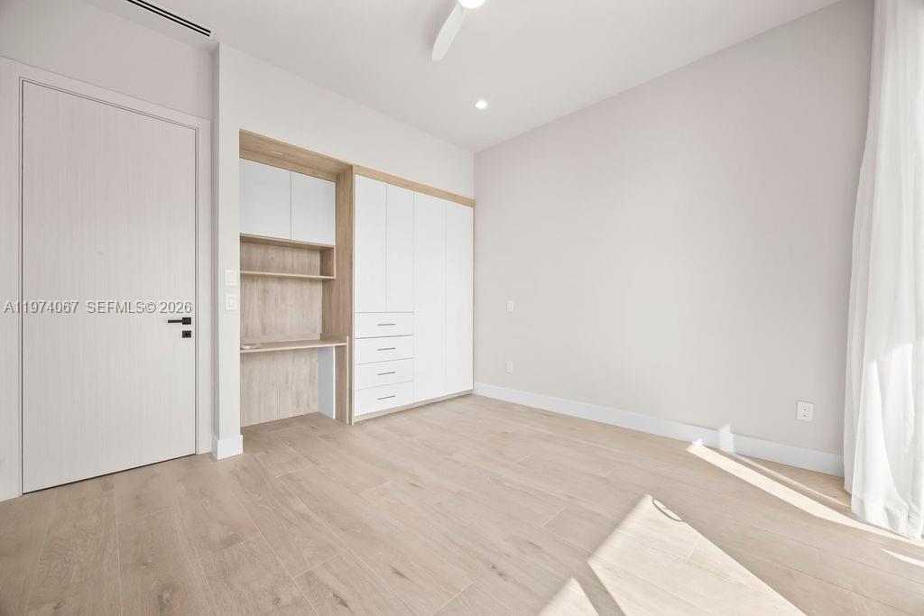 1135 NE 11th Ave Fort Lauderdale, FL 33304