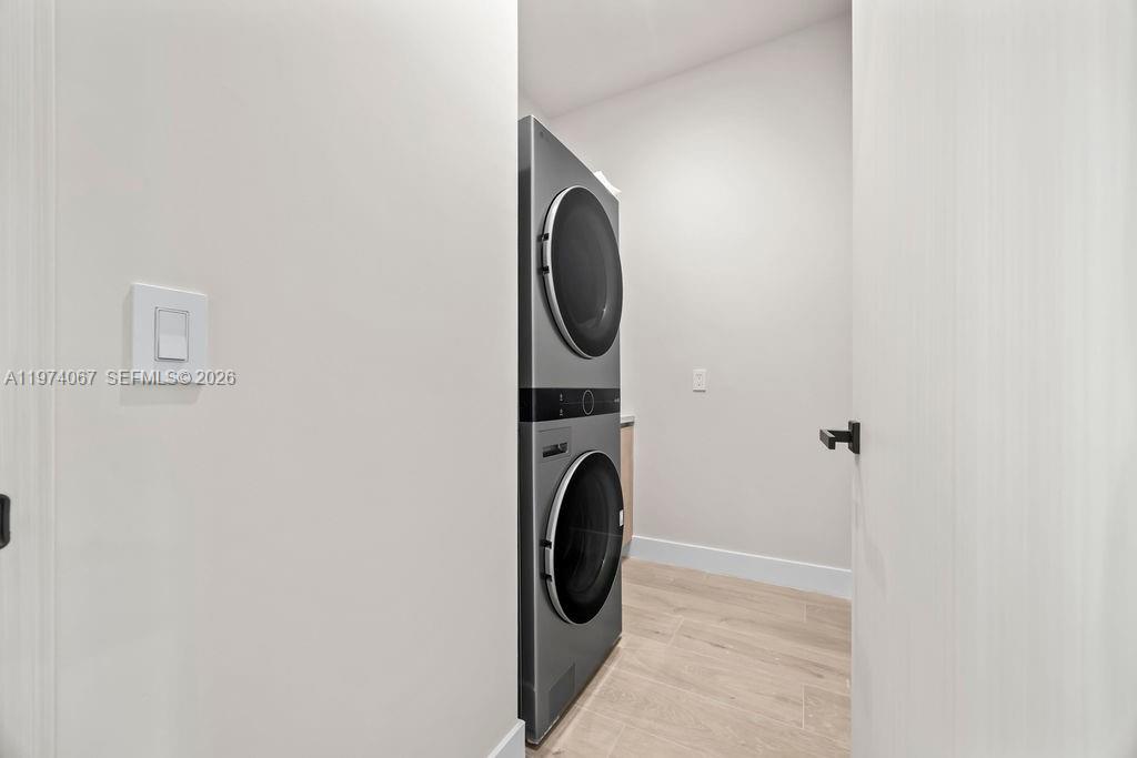 1135 NE 11th Ave Fort Lauderdale, FL 33304