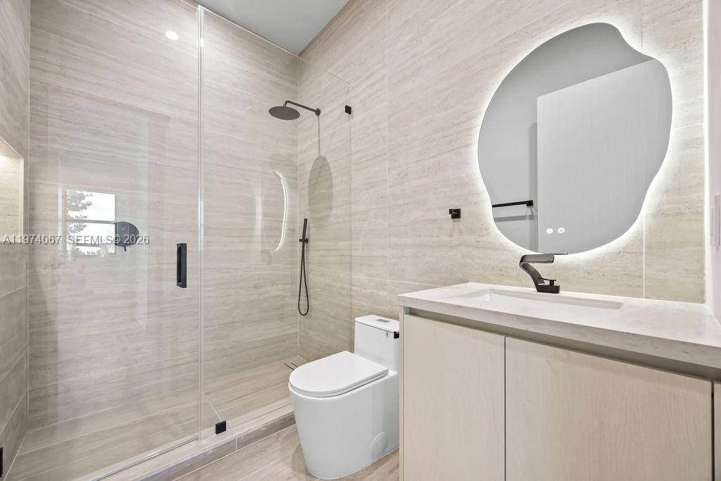 1135 NE 11th Ave Fort Lauderdale, FL 33304