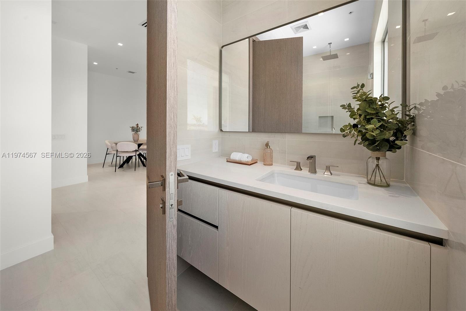 246 NE 6th Ave #302 Delray Beach, FL 33483