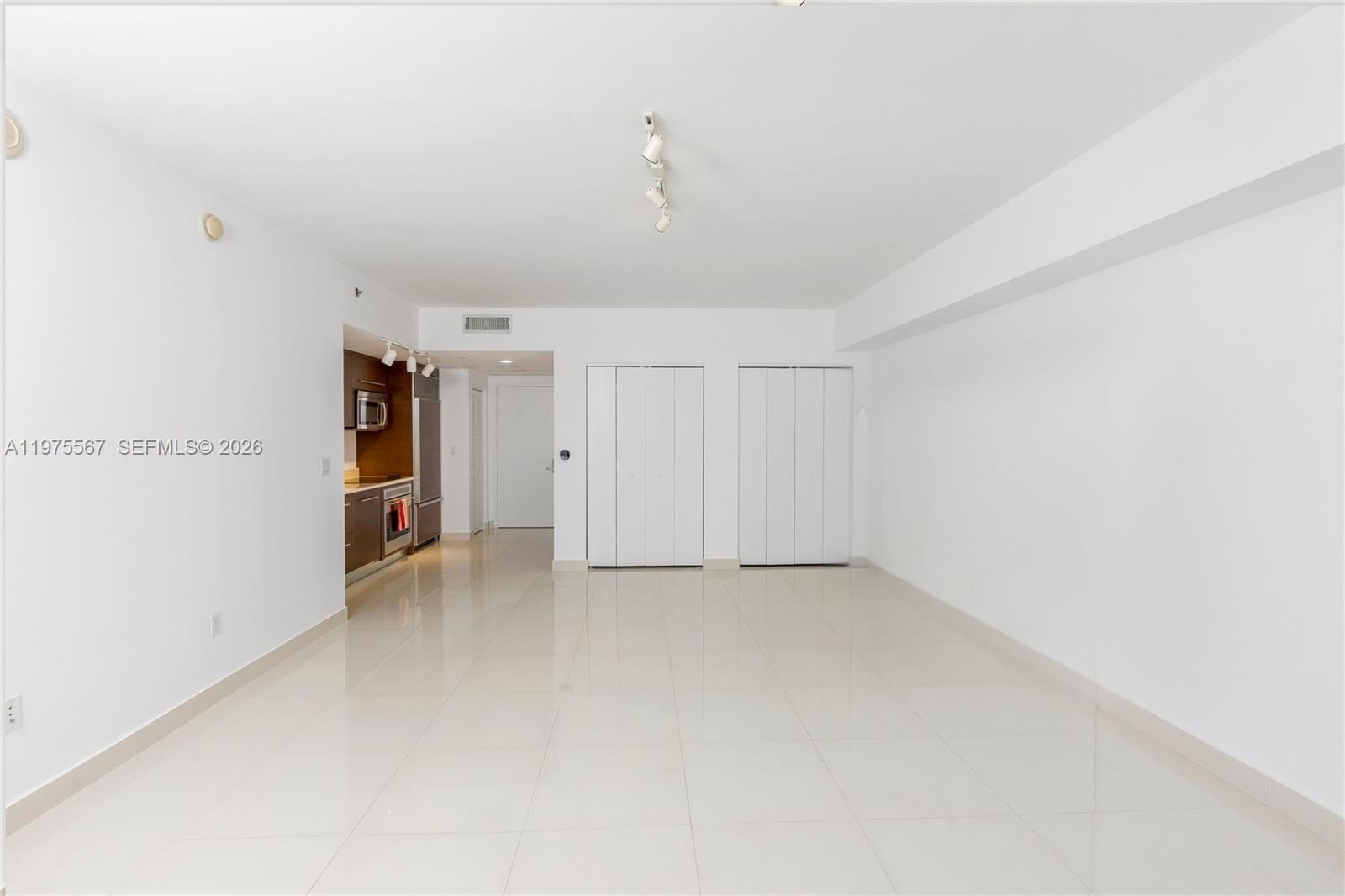 image Icon Brickell I6