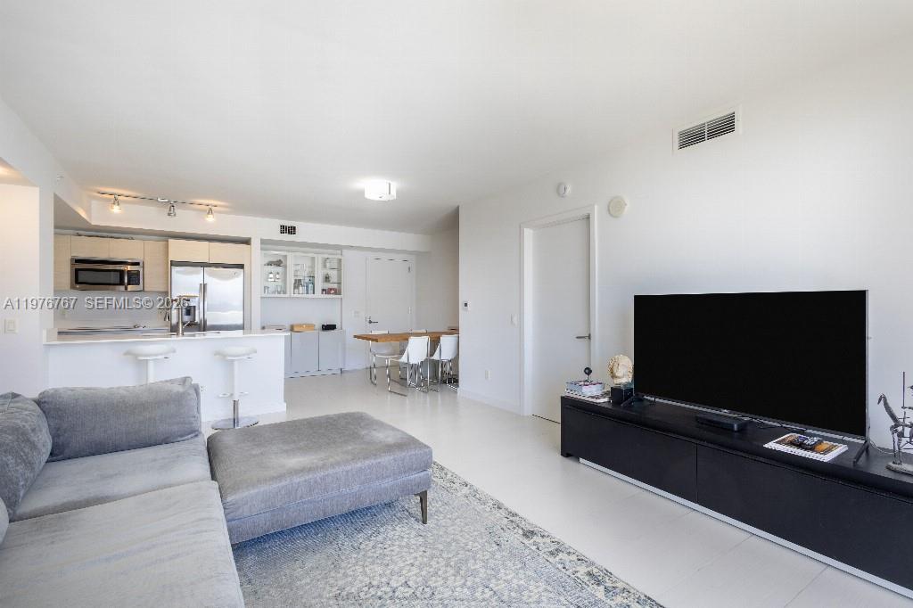 4250 Biscayne Blvd #816 Miami, FL 33137